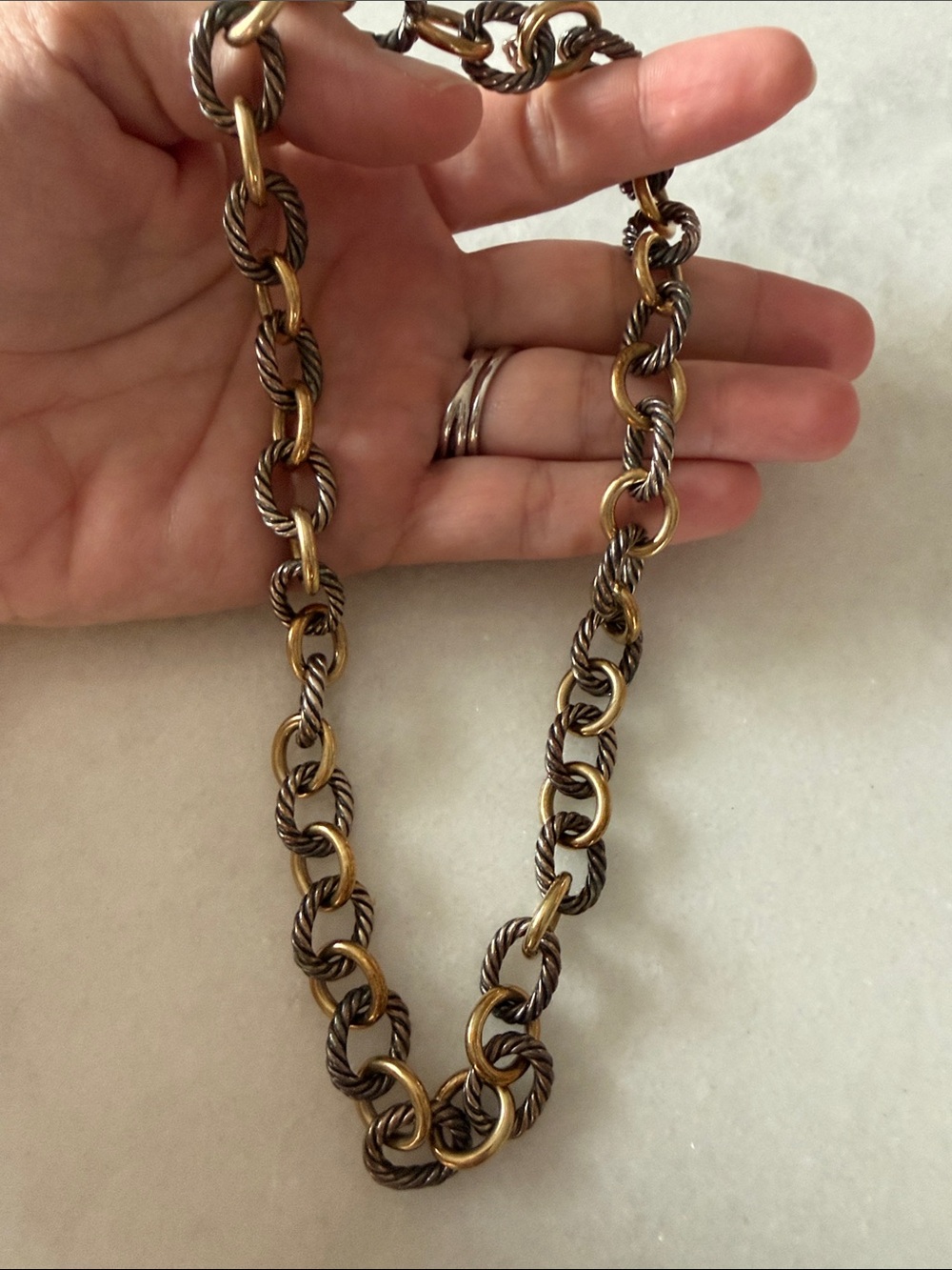 Authentic David Yurman two-tone oval link necklace - Picture 3 of 5